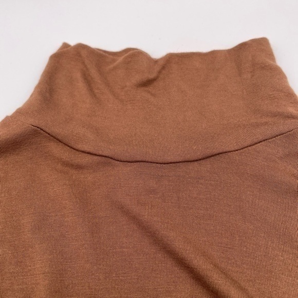 Kittenish Brown Rayon Mock Turtleneck Lightweight S Chocolate Mocha Long Sleeve - Picture 3 of 8